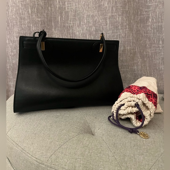 Tory Burch Authentic elegant bag black with gold hardware - Picture 5 of 8